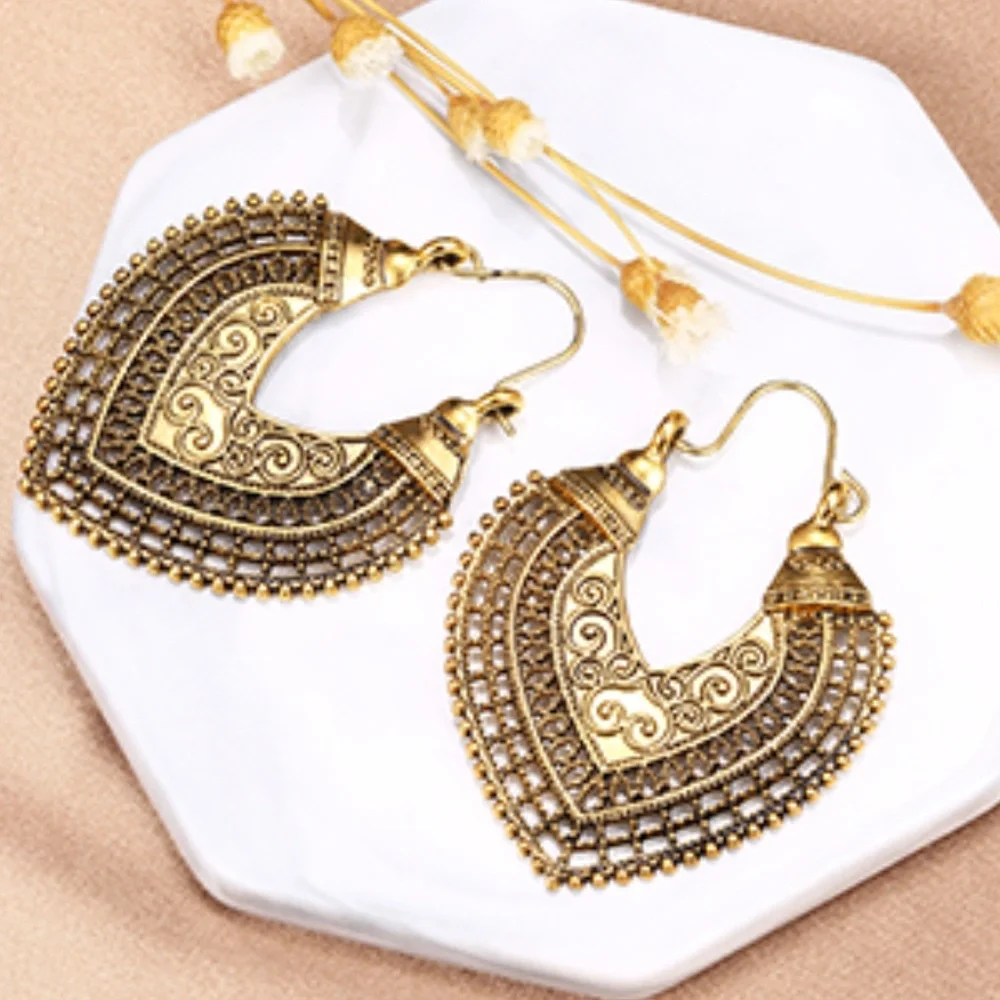 :: ⚜️Exotic Bohemian GOLD Dangle Earrings - Picture 4 of 7